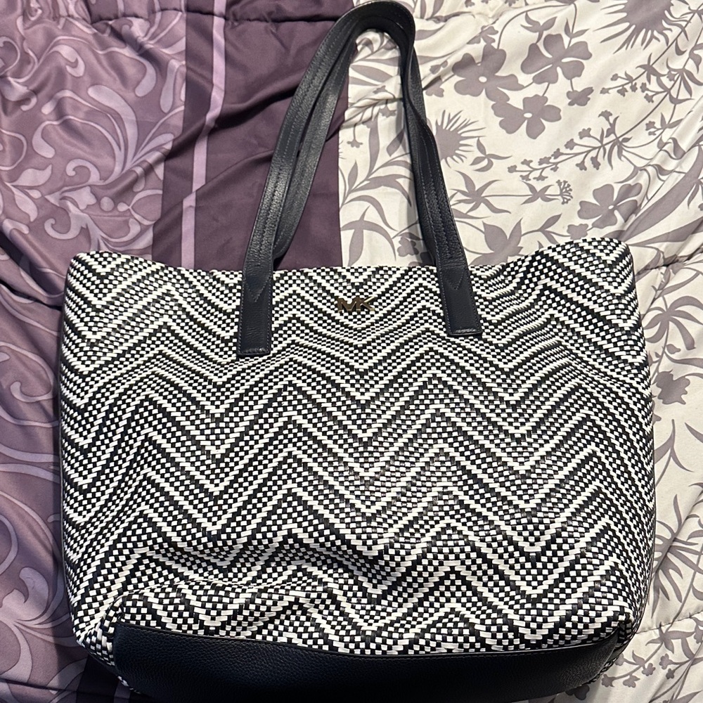 MICHAEL Michael Kors Black and White Chevron Tote